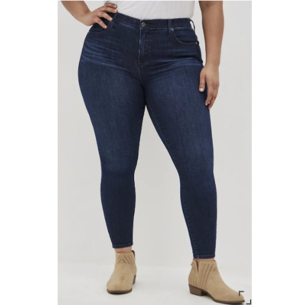 Torrid Women's Dark Wash Skull Pocket Skinny Jeans Size 16 Style 565828